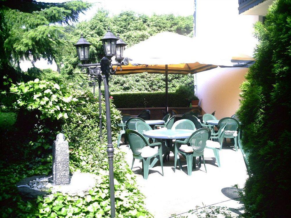 Pension Waldesruh Welschneudorf Bagian luar foto